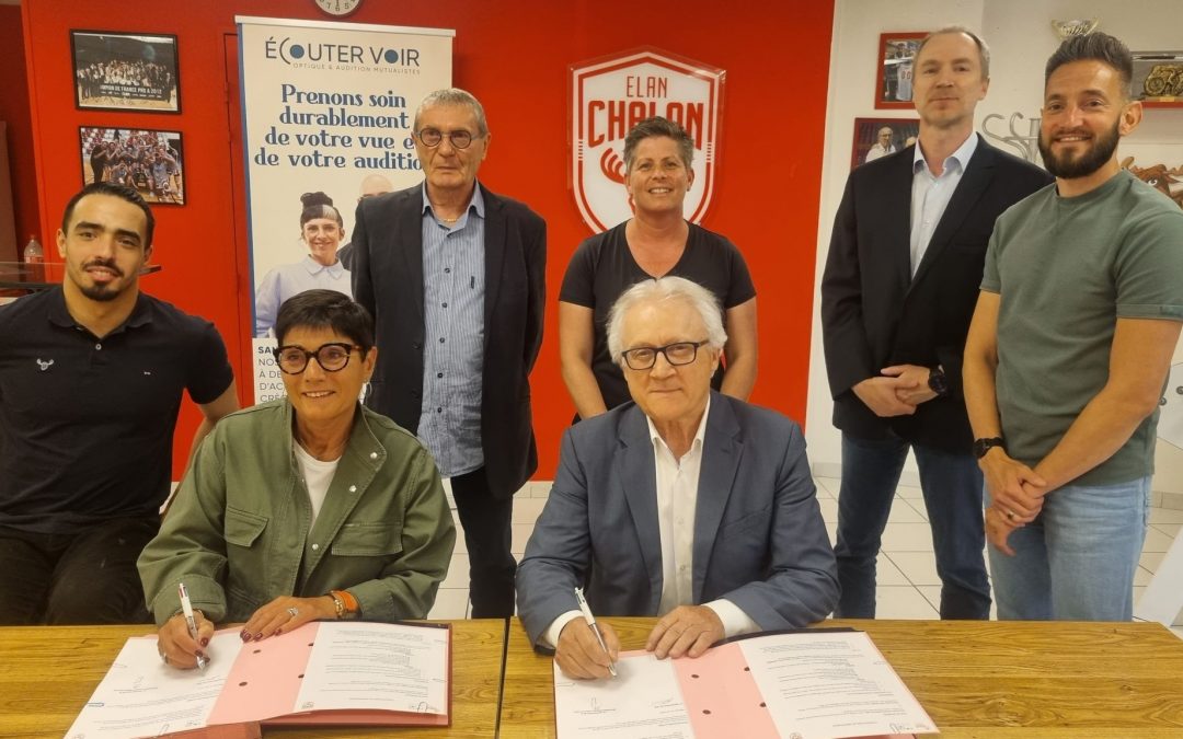 Écouter Voir et l’Élan Chalon unis autour d’un partenariat solidaire !