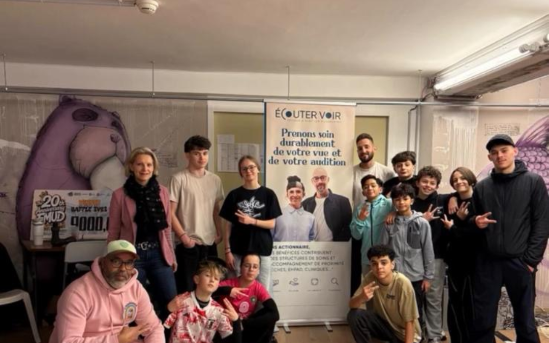 Écouter Voir officialise son partenariat avec l’association “Tout Simplement Nous”